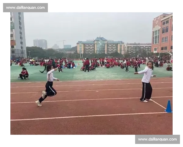 二年级跑步比赛:勇敢拼搏,争创佳绩,迎接属于我们的胜利时刻